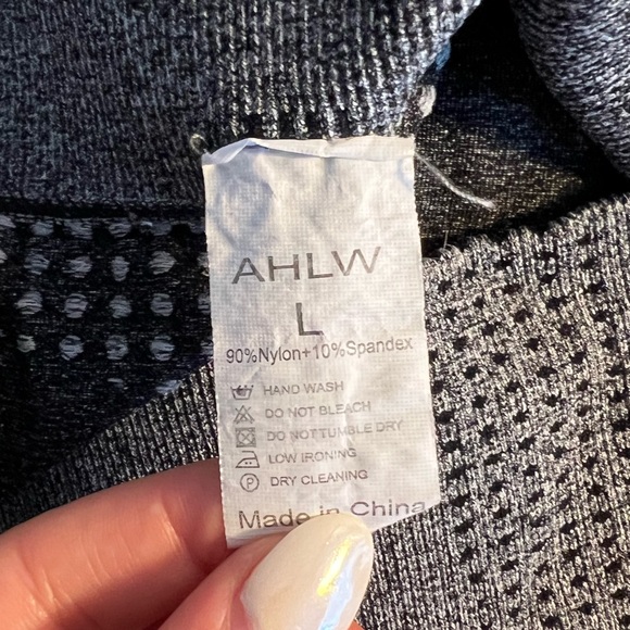 AHLW Biker Shorts - Picture 3 of 3